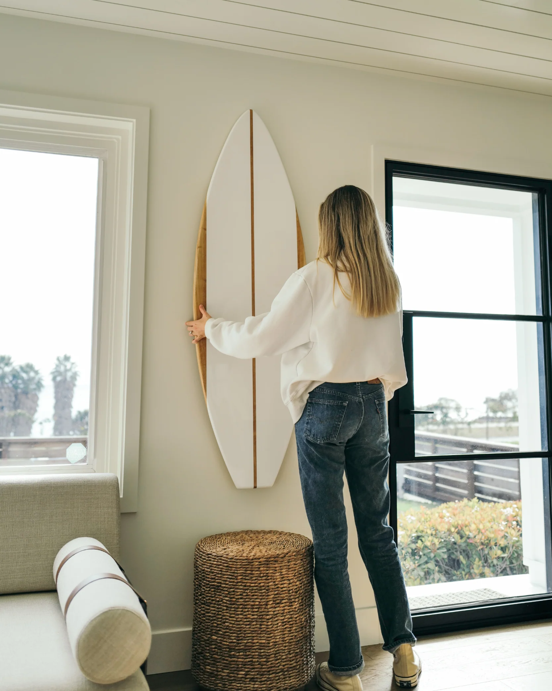Decorative Black & White Surfboard Wall Art – Settlers Club
