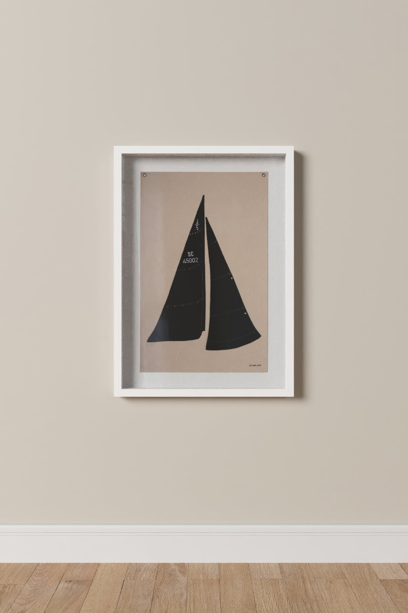 DEC-FLA-SAIL4-WHT| Framed black Sailboat flag wall decor