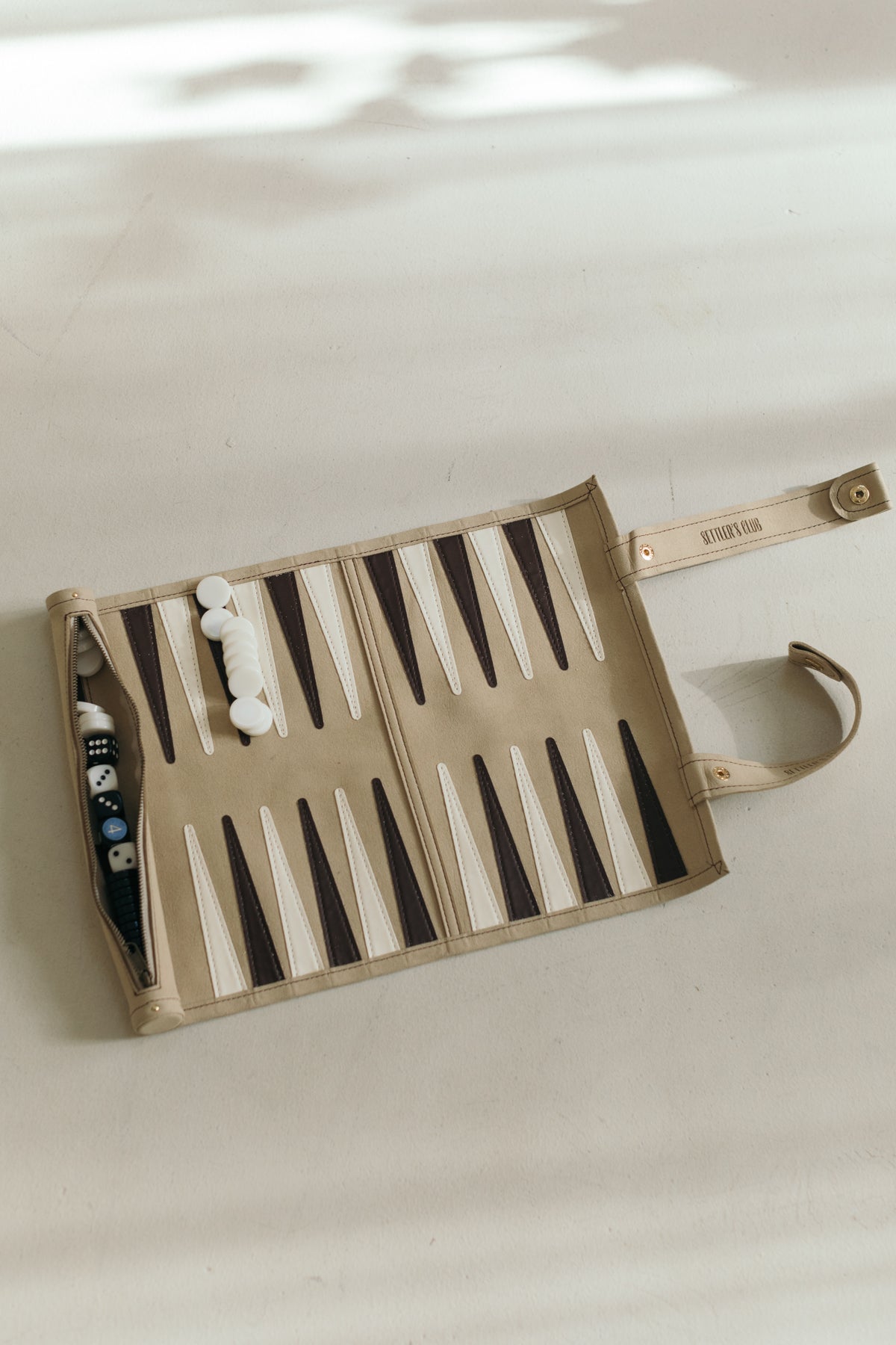 Magnetic Roll Up Travel Backgammon